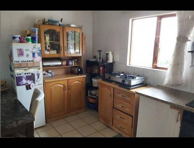 3 BEDROOM HOUSE FOR SALE IN OSLO BEACH